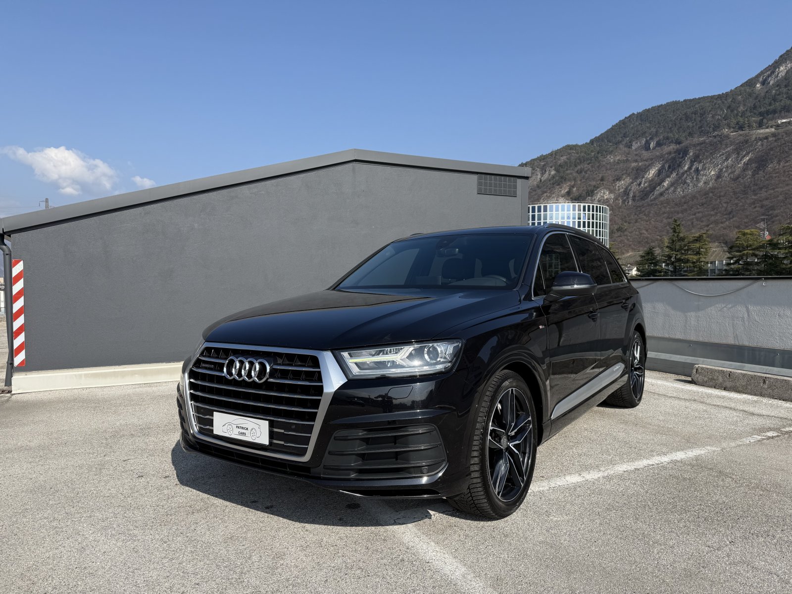 Audi Q7 S-line 7Posti