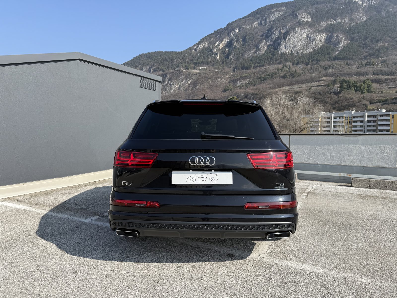 Audi Q7 S-line 7Posti