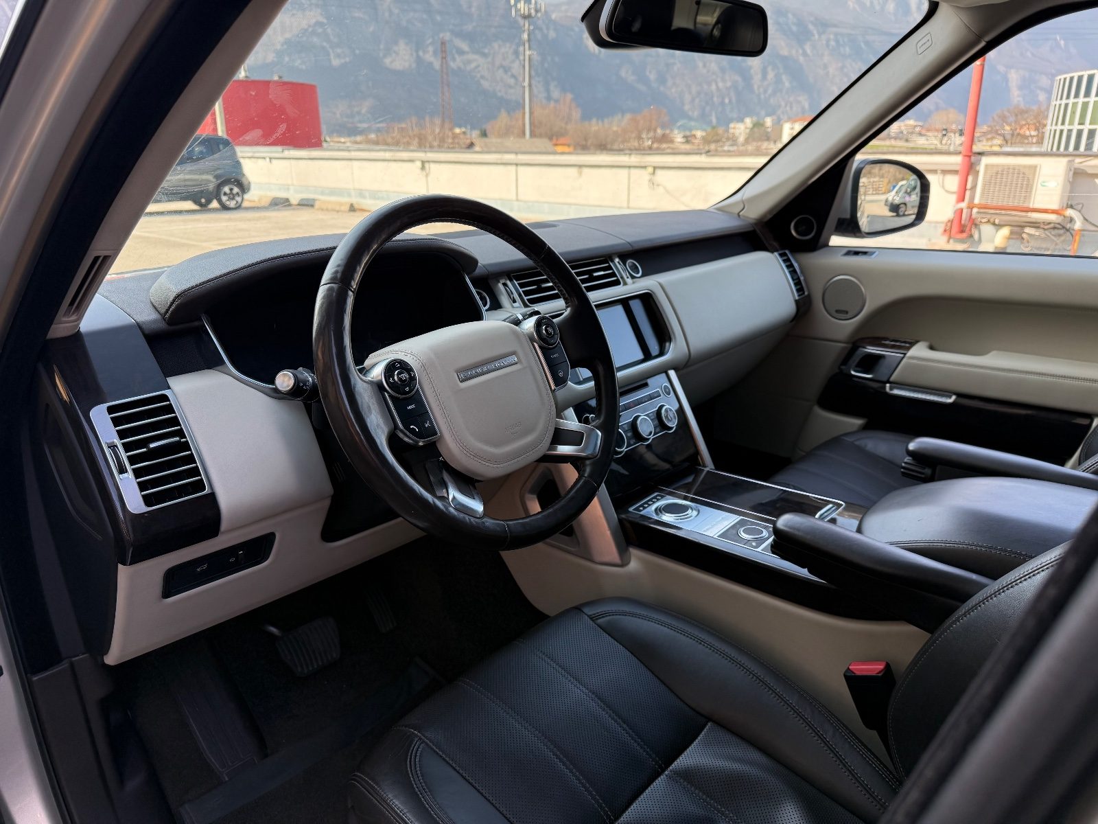 Range Rover Vogue 
