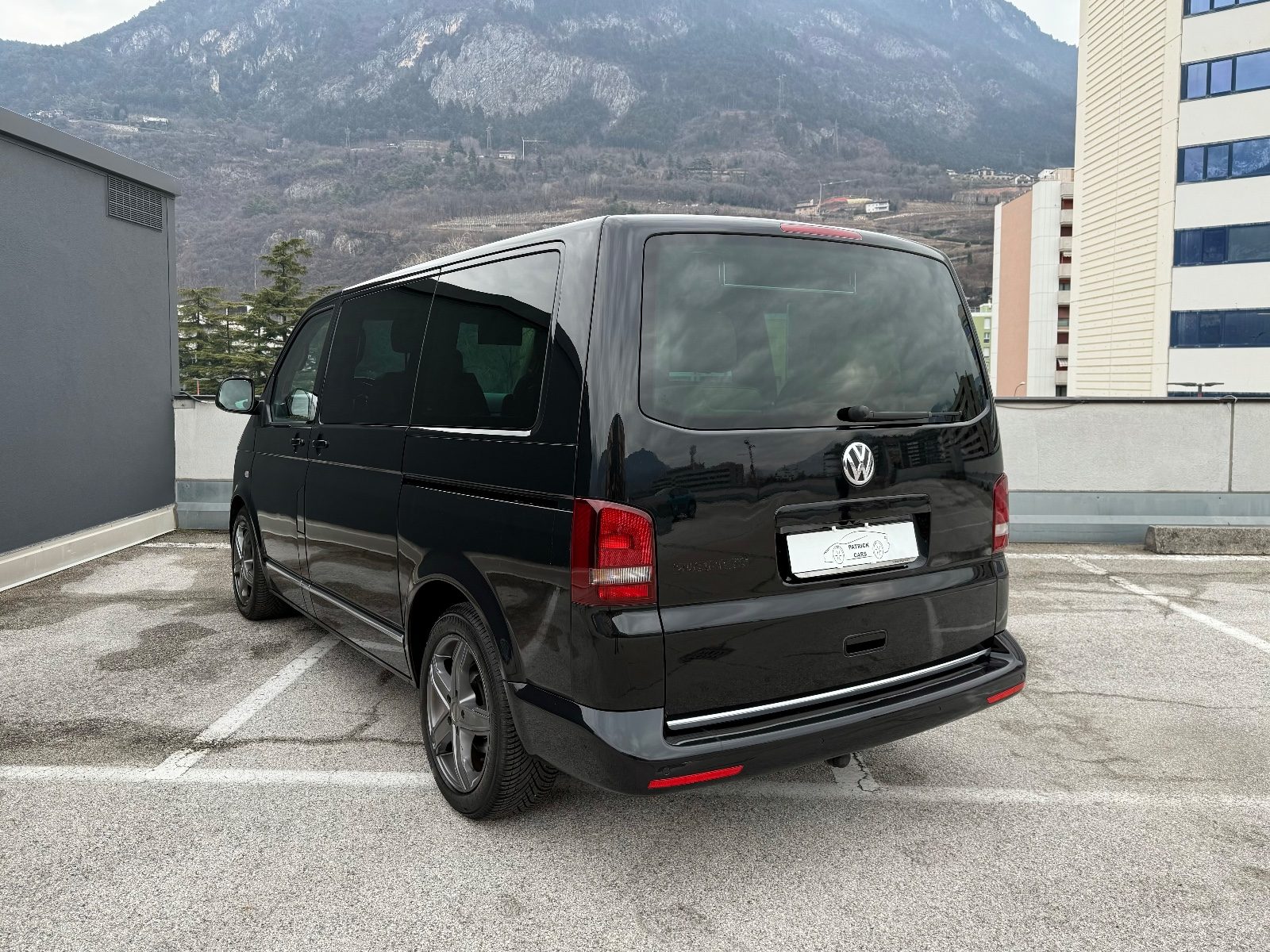 Volkswagen Multivan BUSSINES CLASS VIP